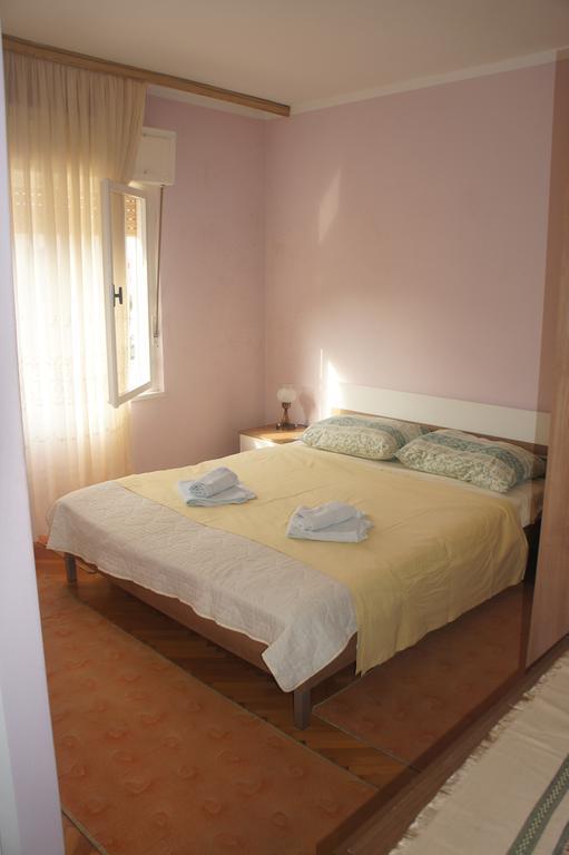 Apartments Dijana Supetarska Draga Kamer foto