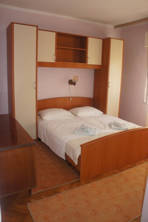 Apartments Dijana Supetarska Draga Kamer foto